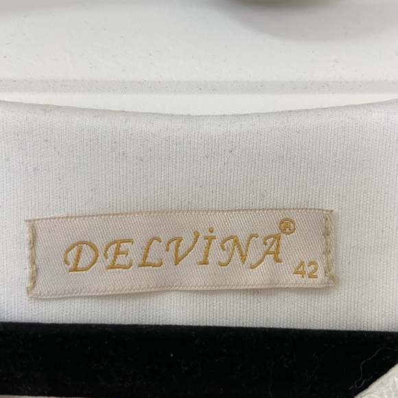 DELVINA Maxi Dress Long Sleeves White Size M - Picture 7 of 7